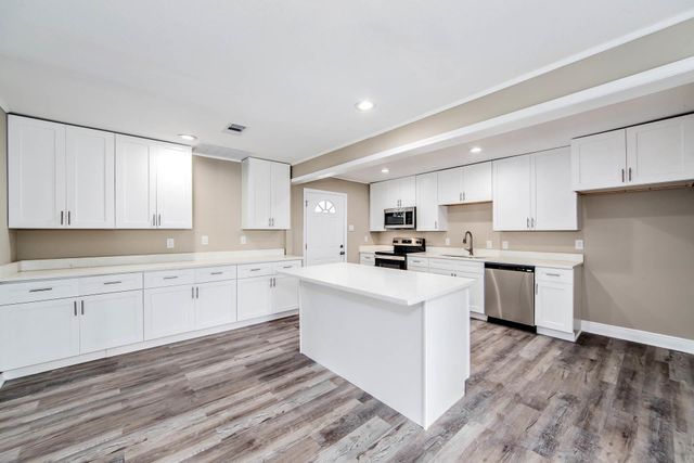 206 Leger St, Montegut, LA 70377