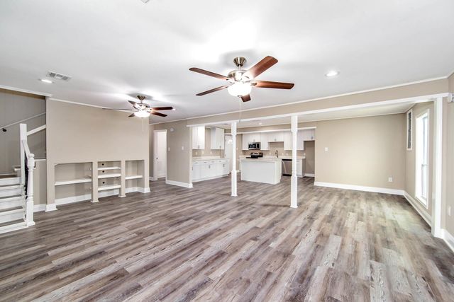 206 Leger St, Montegut, LA 70377