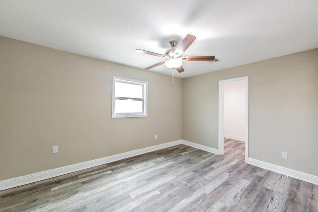 206 Leger St, Montegut, LA 70377