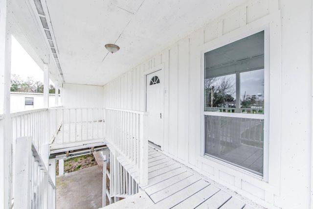 206 Leger St, Montegut, LA 70377