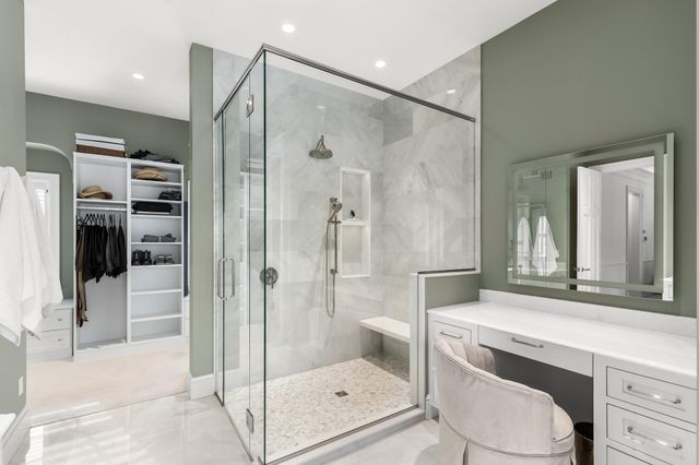 325 Highcroft Lane, Wayzata, MN 55391