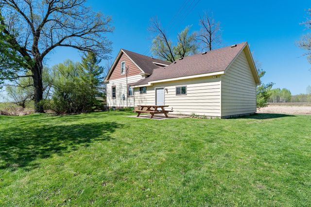 100 Stark Road, Harris, MN 55032