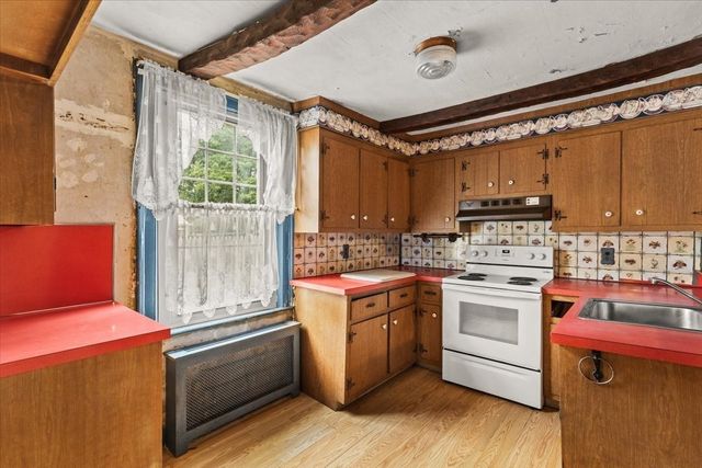 55 Emory St, Brockton, MA 02301