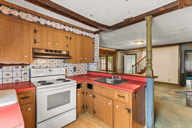 55 Emory St, Brockton, MA 02301