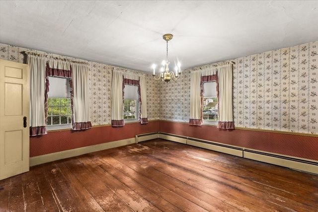 55 Emory St, Brockton, MA 02301