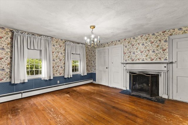 55 Emory St, Brockton, MA 02301