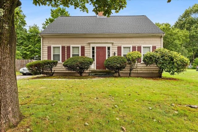 55 Emory St, Brockton, MA 02301