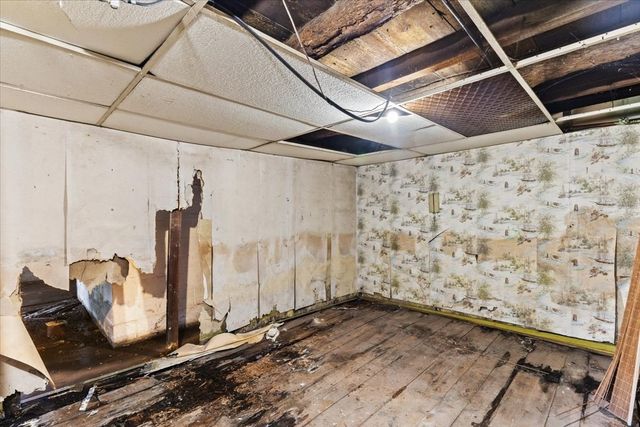 55 Emory St, Brockton, MA 02301