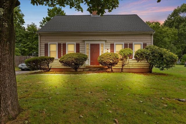 55 Emory St, Brockton, MA 02301