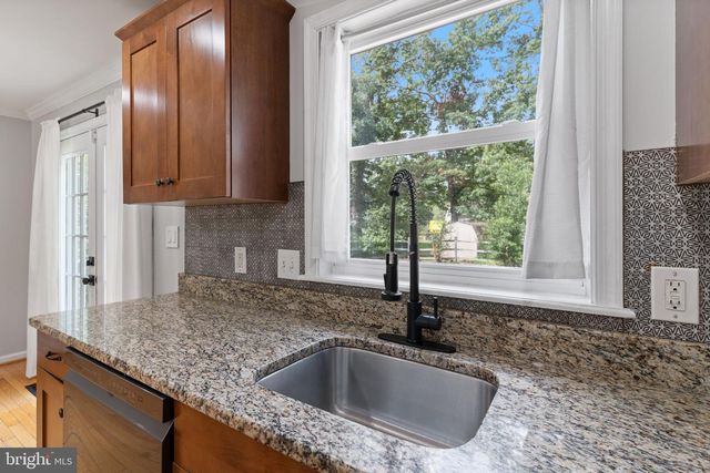 2119 GIBBONS CT, Waldorf, MD 20602