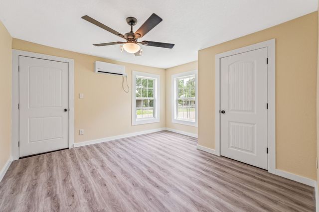 690 S Fifth Avenue, Stephenville, TX 76401