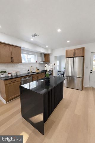 1416 KEARNY ST NE, Washington, DC 20017