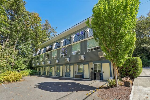 3857 21st Avenue SW, Seattle, WA 98106