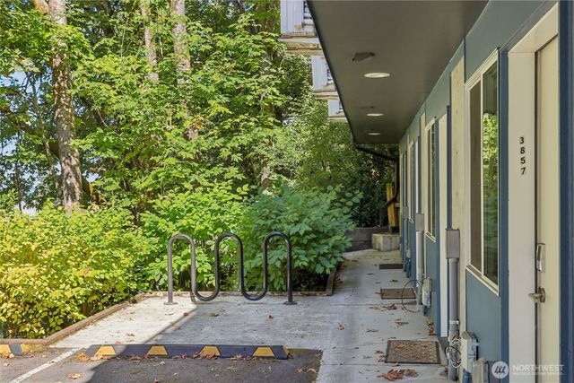 3857 21st Avenue SW, Seattle, WA 98106