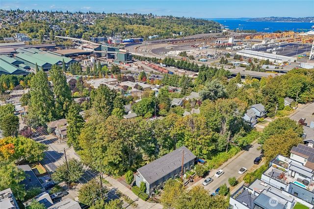 3857 21st Avenue SW, Seattle, WA 98106