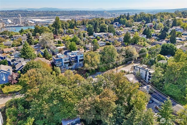 3857 21st Avenue SW, Seattle, WA 98106