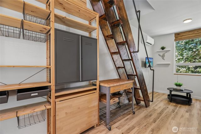 3857 21st Avenue SW, Seattle, WA 98106