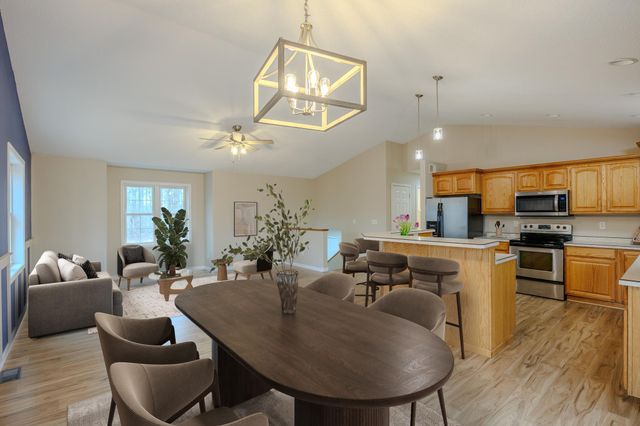 1336 Rodeo Drive NW, Bemidji, MN 56601