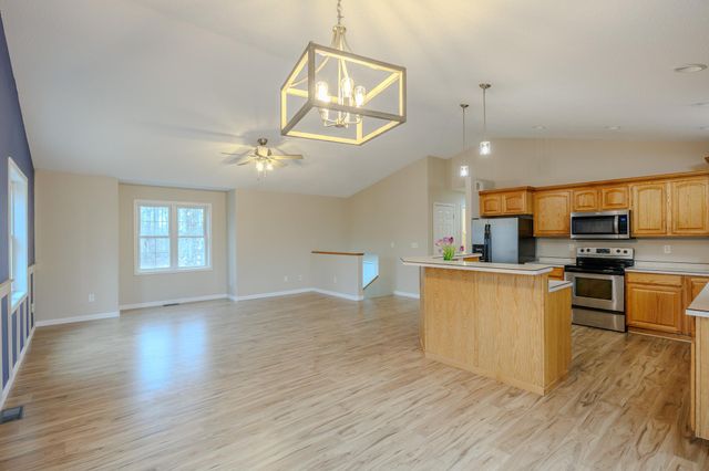 1336 Rodeo Drive NW, Bemidji, MN 56601