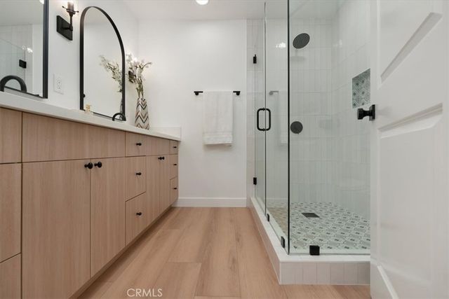 3905 Roxton Avenue, Los Angeles, CA 90008