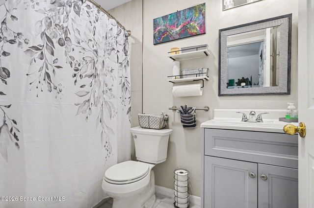 215 Mcclain Drive, West Melbourne, FL 32904