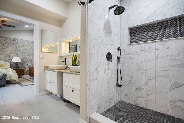 215 Mcclain Drive, West Melbourne, FL 32904