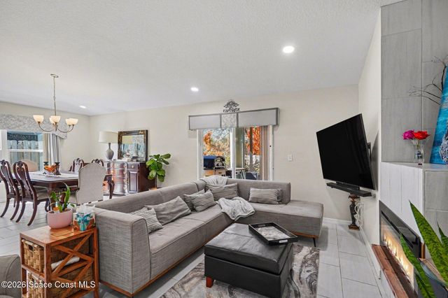 215 Mcclain Drive, West Melbourne, FL 32904