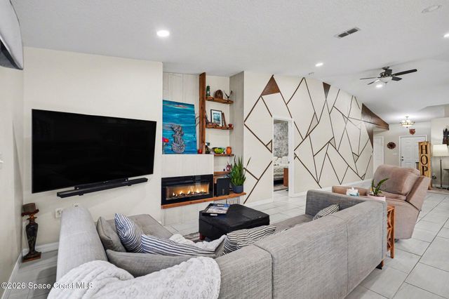 215 Mcclain Drive, West Melbourne, FL 32904