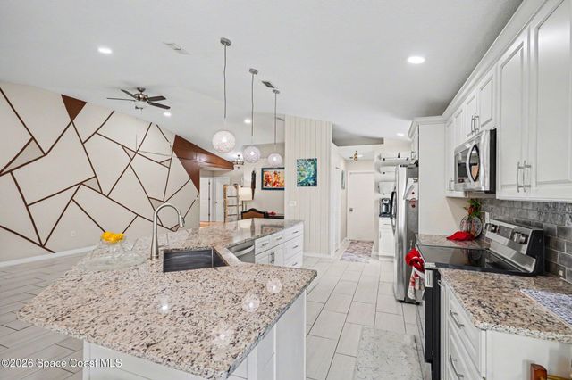 215 Mcclain Drive, West Melbourne, FL 32904