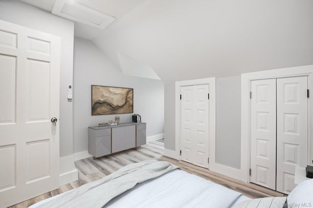 5 Sherwood Place, Hyde Park, NY 12538