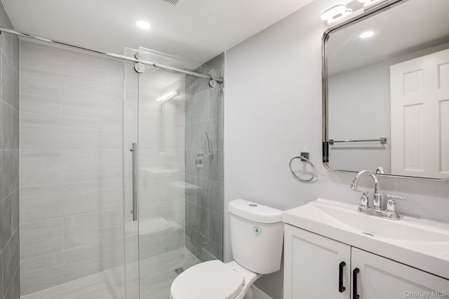 5 Sherwood Place, Hyde Park, NY 12538