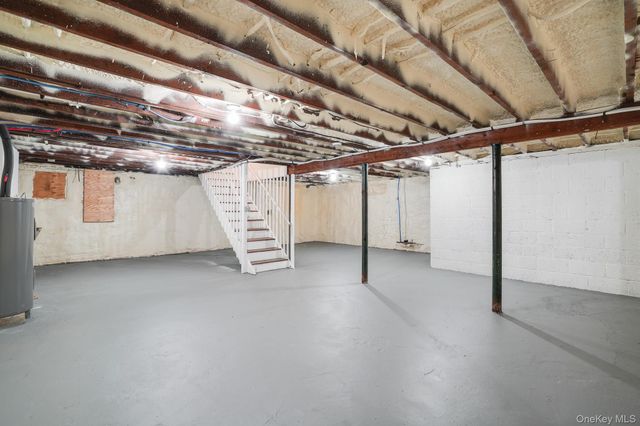 5 Sherwood Place, Hyde Park, NY 12538