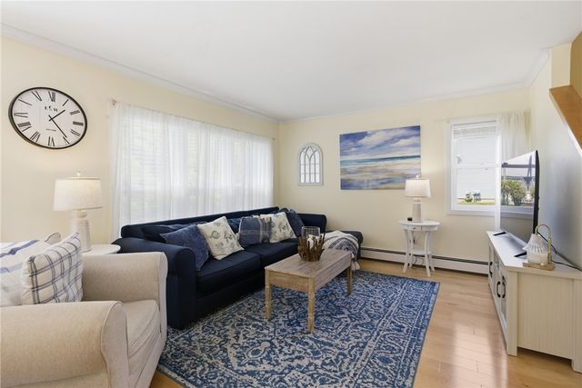 61 Clinton Street C, Newport, RI 02840