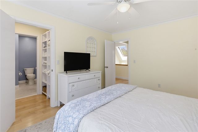 61 Clinton Street C, Newport, RI 02840