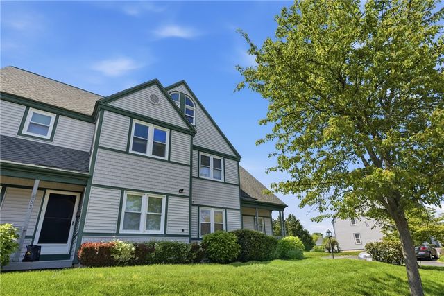 61 Clinton Street C, Newport, RI 02840