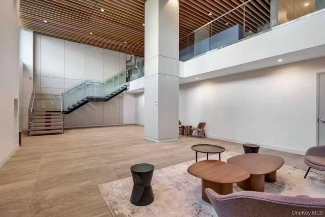 131-02B 40th Road 4U, Flushing, NY 11354