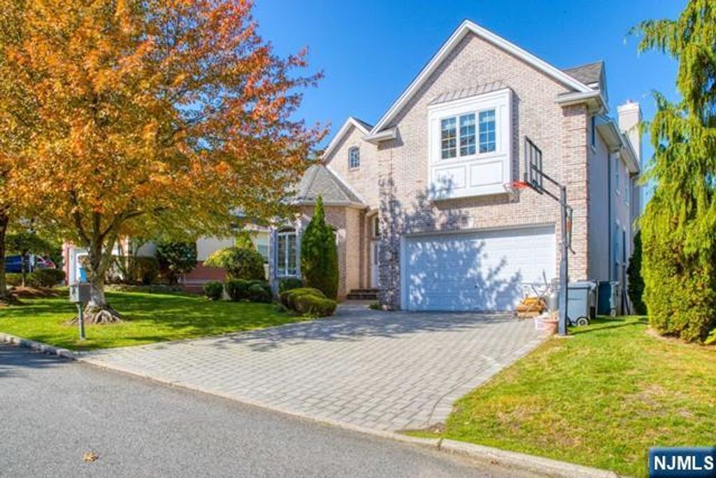 270 Marietta Street, Englewood Cliffs, NJ 07632