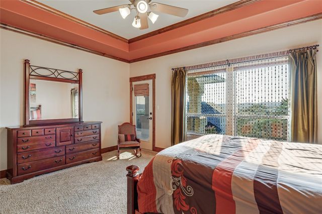 700 Augusta CIR N, Point Venture, TX 78645