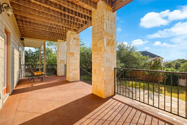 700 Augusta CIR N, Point Venture, TX 78645