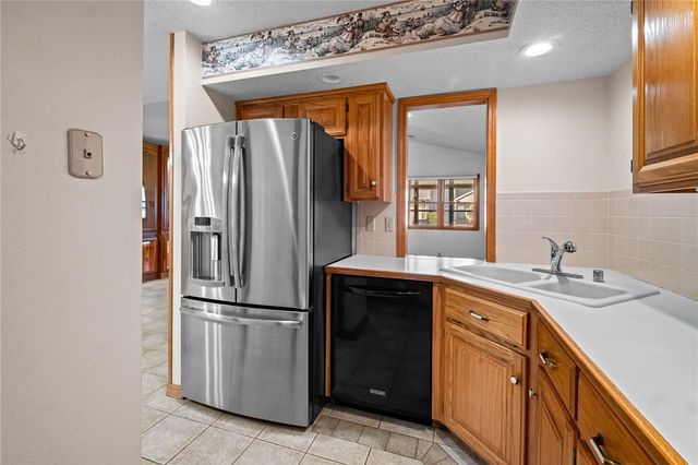 1020 W Cypress Street, Rogers, AR 72756