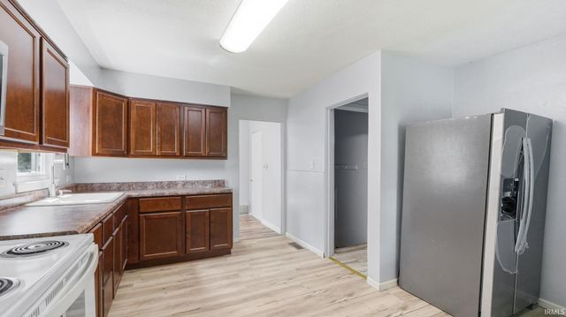 5305 Hanna Street, Fort Wayne, IN 46806