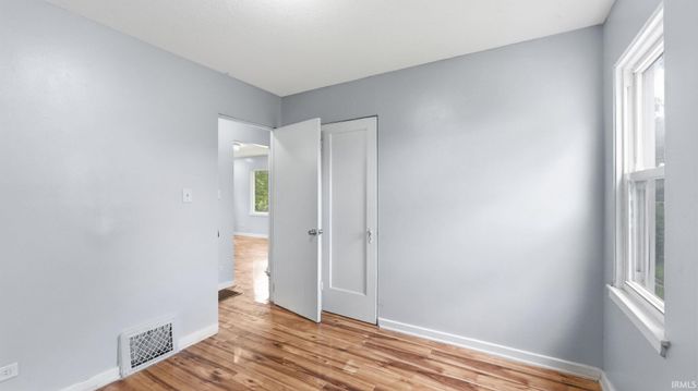 5305 Hanna Street, Fort Wayne, IN 46806