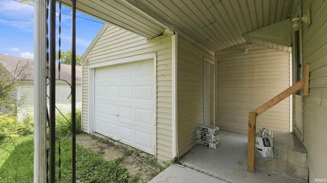 5305 Hanna Street, Fort Wayne, IN 46806