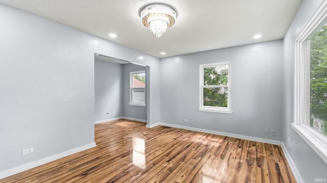 5305 Hanna Street, Fort Wayne, IN 46806