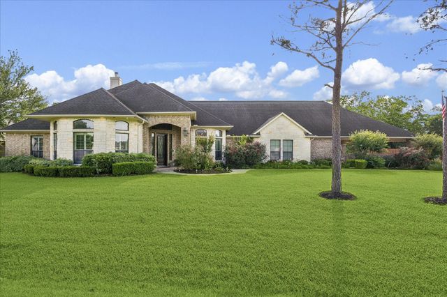 3391 Clearwood Circle, Alvin, TX 77511