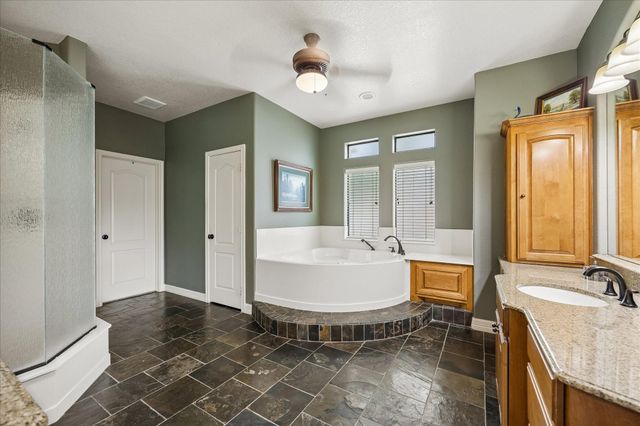 3391 Clearwood Circle, Alvin, TX 77511