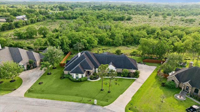 3391 Clearwood Circle, Alvin, TX 77511