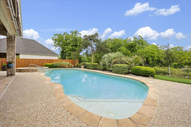 3391 Clearwood Circle, Alvin, TX 77511