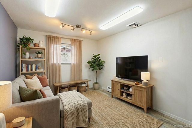 23 King Street, Port Jefferson Station, NY 11776