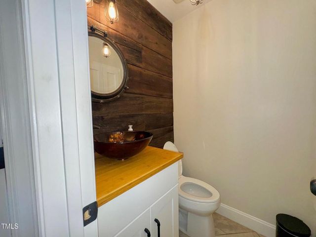 3070 Cameron Drive, Henderson, NC 27536